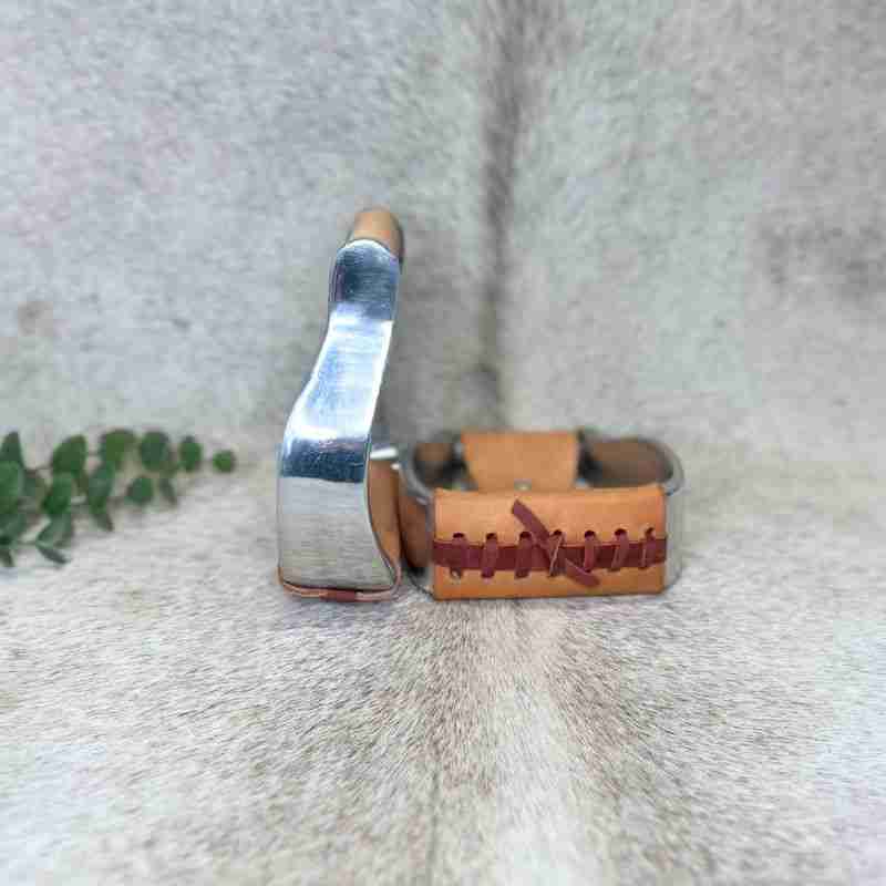 aluminum shaped oxbows w/leather tread