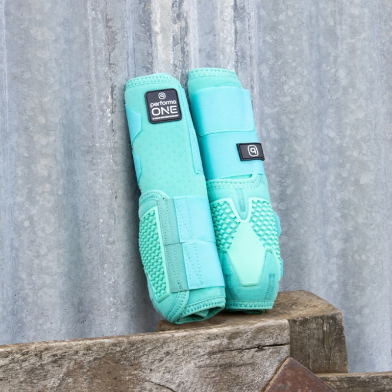 mint boots 1.png